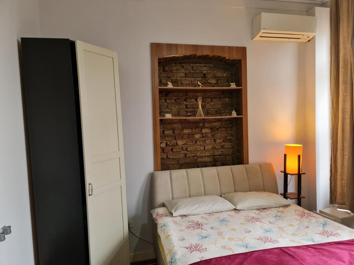 Apartament Peramira *